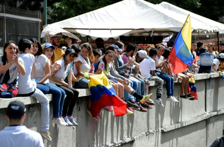 Des manifestants anti-gouvernementaux, le 16 juillet 2017 à Caracas 
