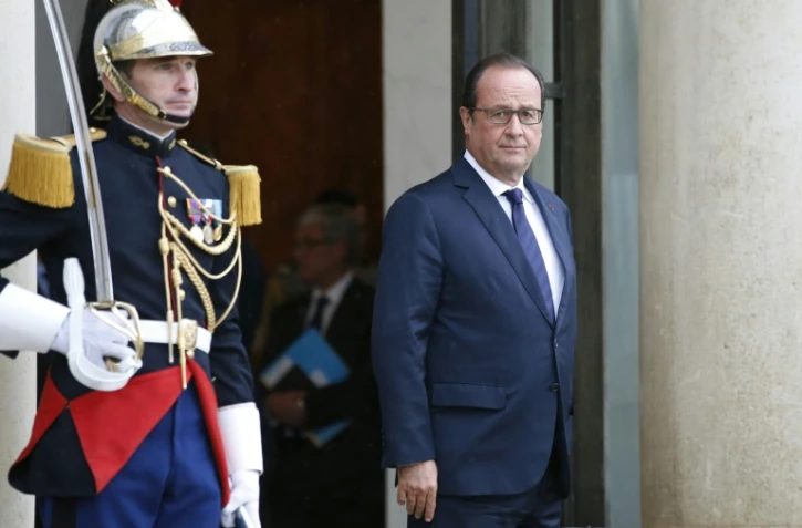 Le président François Hollande sur le perron de l'Elysée le 22 septembre 2015 à Paris