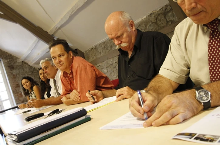 Vendredi 27 Novembre 2009

Conférence de presse de l'IRT