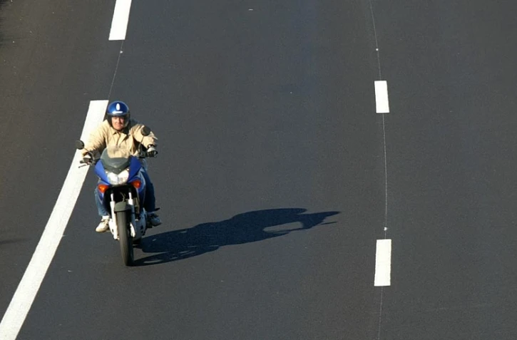Moto sur route
