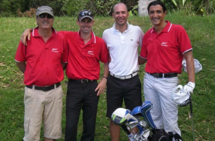 L'équipe Écotel 2 (Raphaël Pellicioli Thierry Bentolila, Bertrand Hulin et Thierry Perez) a remporté le trounoir pro-am de l'open Lexus golf pro 2009 (Photo DR)