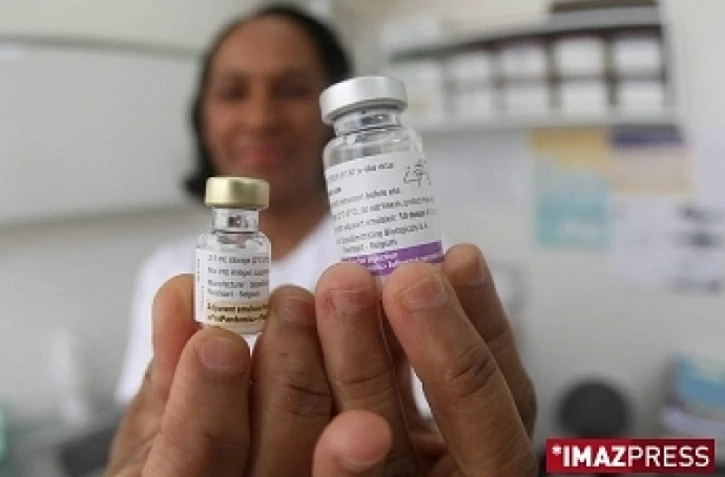 Flacons de vaccin cotnre la grippe A