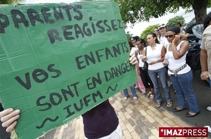 Mardi 15 décembre 2009

Manifestation de l'IUFM au rectorat