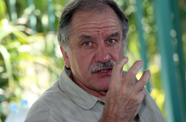 Jeudi 17 Décembre 2009
Conférence de presse de Noël Mamere