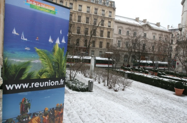 Samedi 19 décembre 2009 - La Réunion fait sa promotion touristique sous la neige à Lyon