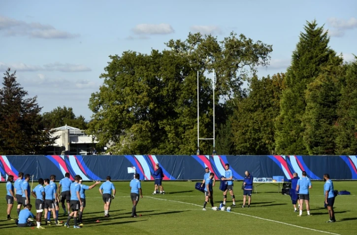 Les joueurs du XV de France à l'entraînement dans leur camp de base de Croydon, le 27 septembre 2015