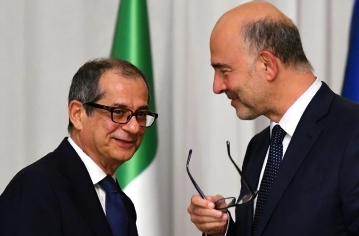 Le ministre italien de l'Economie, Giovanni Tria (à gauche), et le commissaire européen aux Affaires économiques, Pierre Moscovici, le 18 octobre 2018
