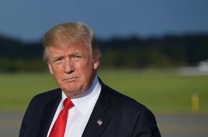 Le président américain Donald Trump, sur le tarmac de l'aéroport de Morristown, le 15 septembre 2017 dans le New Jersey