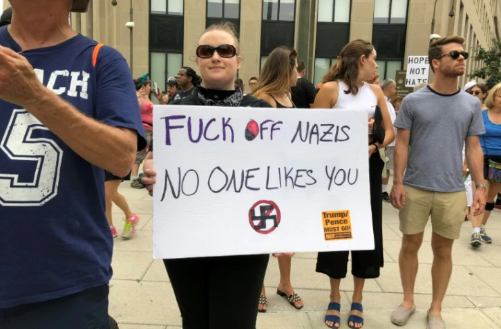 Des manifestants contre des sympathisants néonazis, le 12 août 2018 à Washington