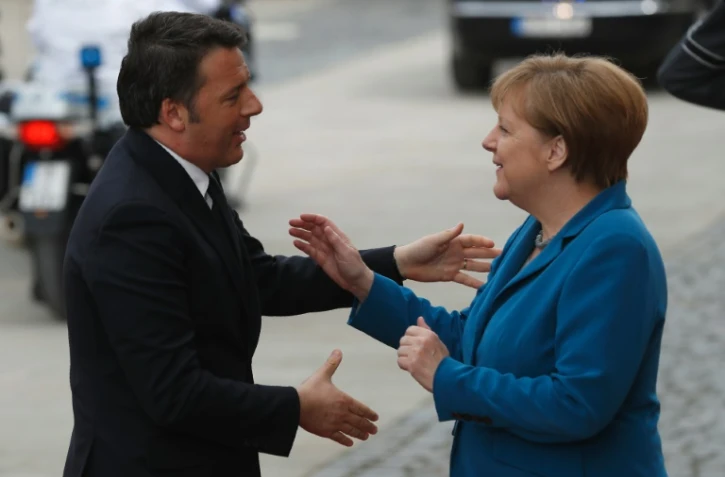La chancellière allemande Angela Merkel et le chef du gouvernement italien Matteo Renzi à Hanovre (Allemagne), le 25 avril 2016 