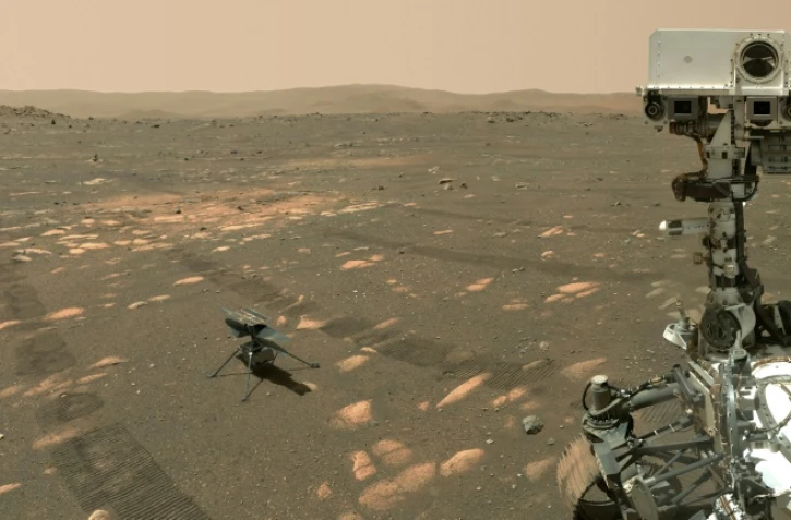 Le rover Perseverance et l'hélicoptère Ingenuity sur Mars, le 16 avril 2021