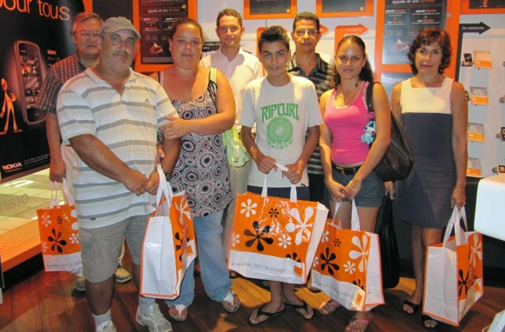 Une partie des autres gagnants du Grand jeu de Noël d'Orange (Photo D.R.)