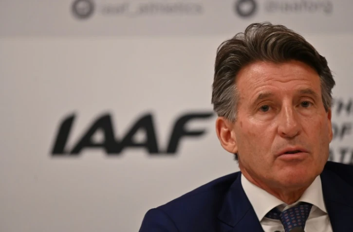 Le Britannique Sébastien Coe en conférence de presse après sa réélection à la présidence de l'IAAF, le 25 septembre 2019 à Doha