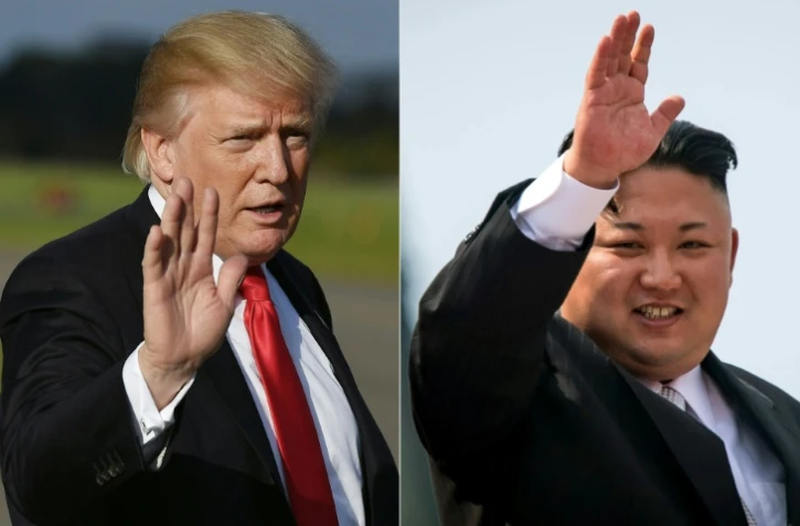 Donald Trump, à l'aéroport de Morristown dans le New Jersey le 15 septembre 2017 et le leader nord-coréen Kim Jong-Un, saluant la foule lors d'une parade militaire à Pyongyang, le 15 avril 2017