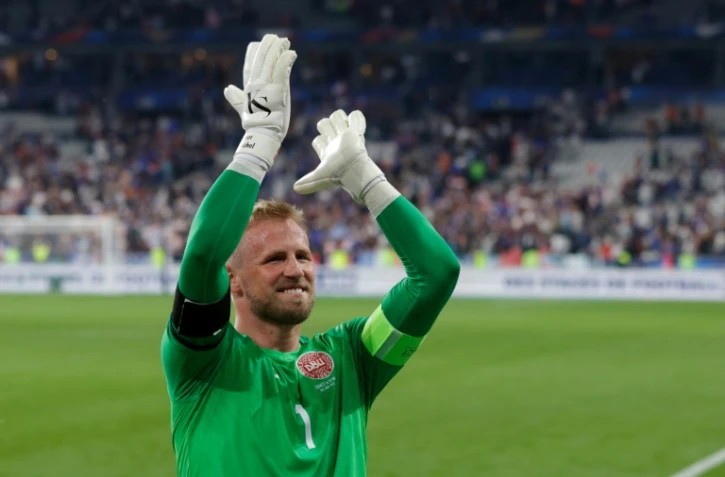 La joie du gardien de but Kasper Schmeichel, après la victoire du Danemark, 2-1 face à la France, lors de leur match de Ligue des nations, le 3 juin 2022 au Stade de France à Saint-Denis