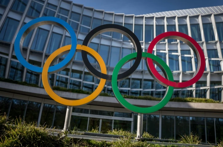 Les anneaux olympiques devant le siège du CIO, le 19 mars 2024 à Lausanne (Suisse)