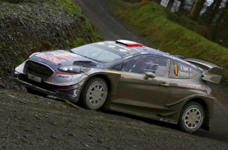 Le pilote français  Sébastien Ogier et son co-pilote Julien Ingrassia (M-Sport/Ford) lors de la spéciale 13 du rallye de Grand-Bretagne
au Pays de Galles, le 28 octobre 2017