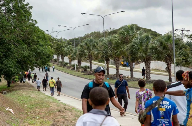 Des étudiants sur le campus de l'université le 8 juin 2016 à Port Moresby