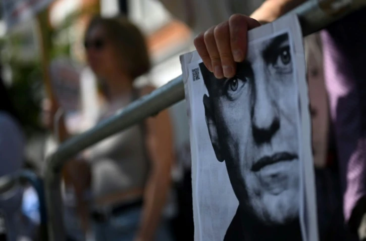 Manifestation devant l'ambassade de Russie à Londres en soutien à l'opposant russe emprisonné Alexeï Navalny, à l'occasion de son 47e anniversaire, le 4 juin 2023