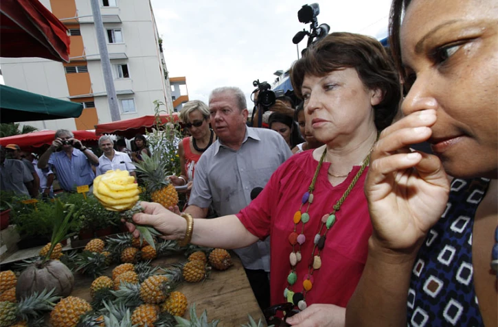 Dimanche 14 Février 2010

Martine Aubry au marché forain du Chaudron