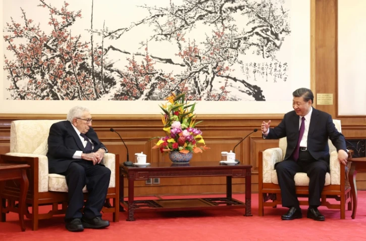 Le président chinois Xi Jinping reçoit l'ancien secrétaire d'Etat américain Henry Kissinger, le 20 juillet 2023 à Pékin