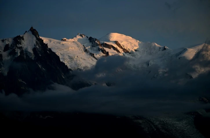 Photo du mont Blanc, situé en Haute-Savoie, le 30 juillet 2023