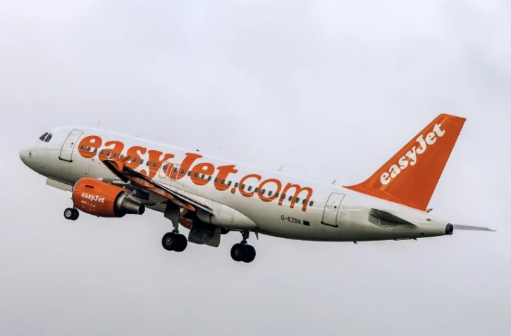 Un avion d'EasyJet a été stoppé à l'aéroport de Vienne juste avant son décollage pour Londres samedi lorsqu'une passagère a cru déceler en son voisin un extrémiste islamiste