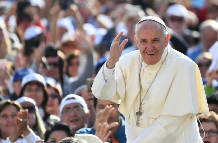 Le pape François à son arrivée le 28 septembre 2016, place Saint-Pierre à Rome pour la traditionnelle audience hebdomadaire