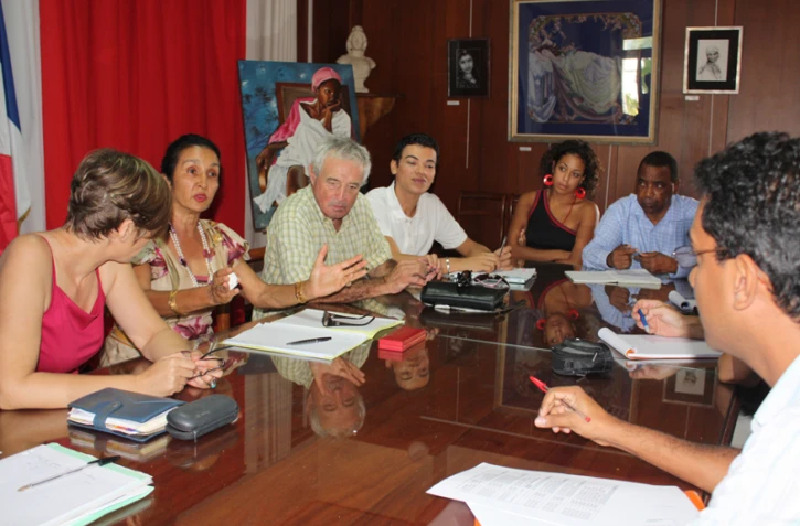 Lundi 15 mars 2010
Huguette Bello et les enseignants-stagiaires