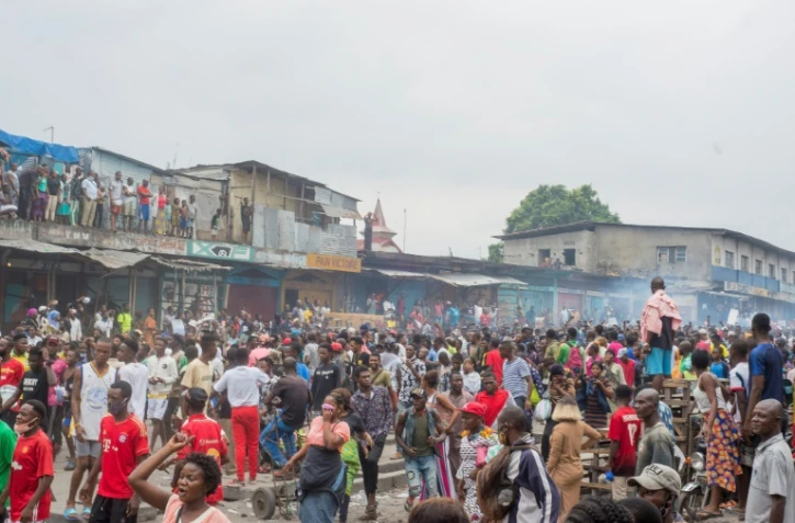 Rassemblement au grand marché de Kinshasa le 9 juin 2020 pour réclamer la réouverture des commerces après une période de confinement