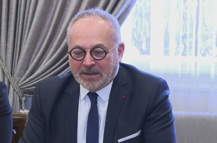 Le sénateur Joël Guerriau, mis en examen car soupçonné d'avoir drogué une députée à son insu, a été suspendu par son parti Horizons et son groupe parlementaire.