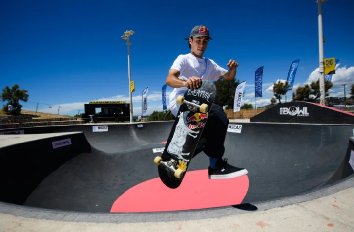 Le Français Vincent Matheron s&rsquo;entraîne pour les Jeux Olympiques de Tokyo au skatepark du Bowl du Prado à Marseille, le 24 juin 2021