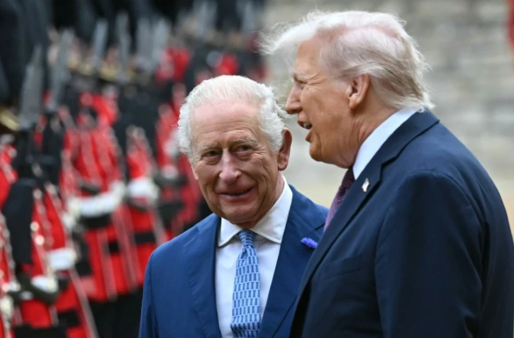 Le roi Charles III (à gauche) et le président américain Donald Trump à Windsor, le 17 septembre 2025