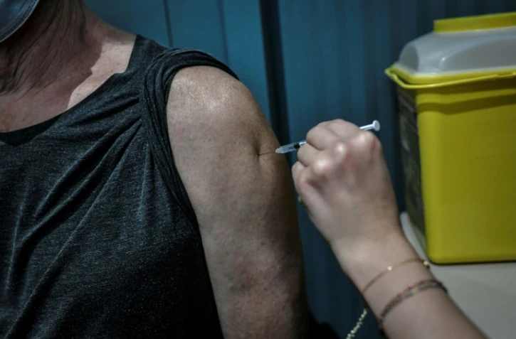 Dans un centre de vaccination contre le Covid-19, le 27 novembre 2021 Ă Paris