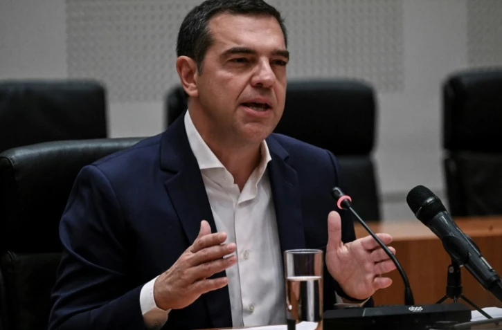 Alexis Tsipras, chef de l'opposition de gauche en Grèce, annonce sa décision de quitter la direction du parti Syriza, le 29 juin 2023 à Athènes