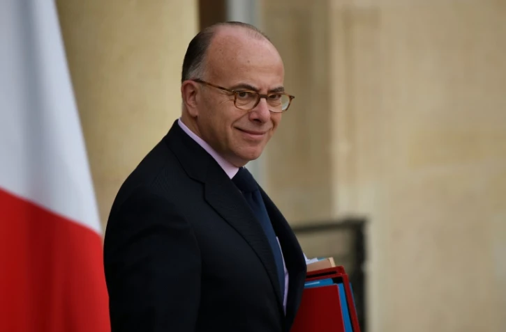 Bernard Cazeneuve à la sortie de l'Elysée le 5 novembre 2015 à Paris