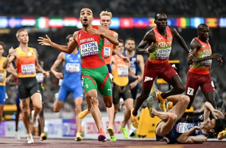 Le Portugais Isaac Nader (à gauche) en finale du 1500 m masculin lors des Mondiaux de Tokyo, le 17 septembre 2025