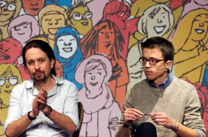 Le chef de Podemos Pablo Iglesias (gauche) et son ami et numéro deux, Inigo Errejon, à Madrid, le 11 mai 2016