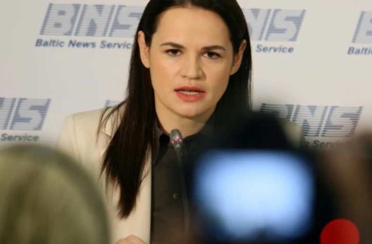 La cheffe de file de l'opposition bélarusse, Svetlana Tikhanovskaïa, le 21 août 2020 lors de sa première conférence de presse à Vilnius s'est réfugiée en Lituanie le 11 août