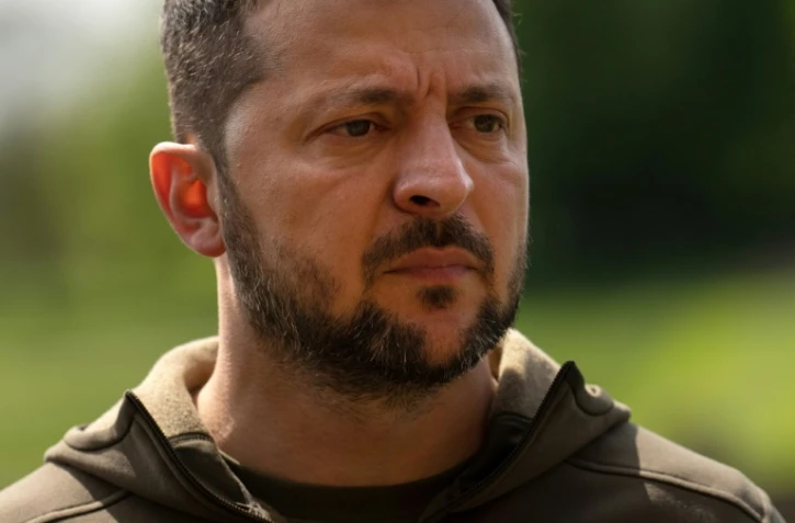 Le président ukrainien Volodymyr Zelensky lors d'une rencontre avec le Premier ministre britannique Rishi Sunak à Chequers, au nord-ouest de Londres, le 15 mai 2023