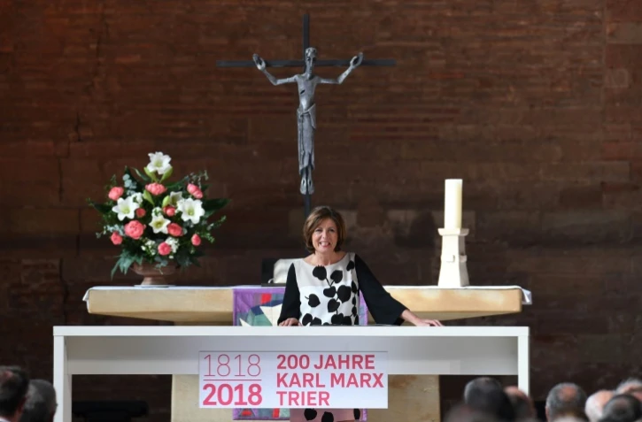 Le chef du gouvernement de Rhineland-Palatinate Malu Dreyer du Parti social-démocrate d'Allemagne lors d'une cérémonie pour le bicentenaire de Karl Marx à Trèves, en Allemagne, le 4 mai 2018