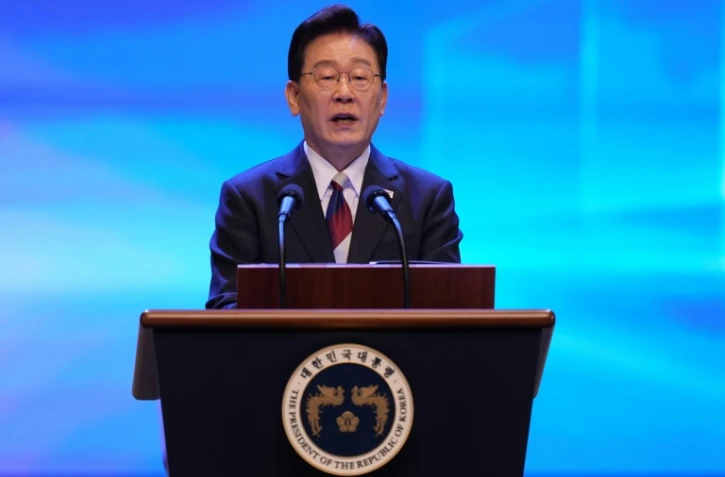 Le président sud-coréen Lee Jae Myung prend la parole lors d'une cérémonie organisée à Séoul le 15 août 2026 pour célébrer le 81e anniversaire de la Journée de la libération de la Corée