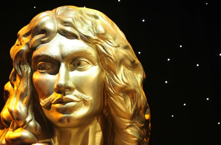 La Comédie-Française tient le haut du pavé aux Molières qui se tiennent lundi soir aux Folies Bergère, avec 12 nominations, dont 7 pour "Les Damnés" d'après Visconti, tandis qu'"Edmond", d'Alexis Michalik part grand favori pour le théâtre privé.