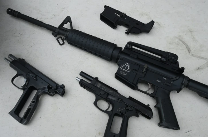 Au moins deux personnes tuées et 14 blessées lors d'une fusillade dans une boîte de nuit de Fort Myers en Floride