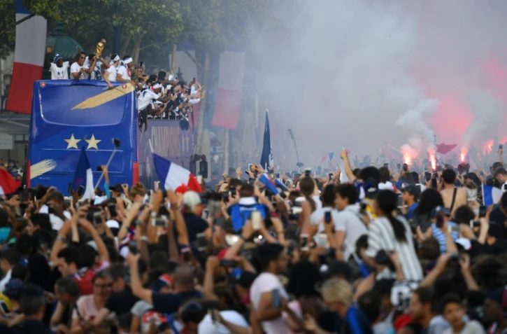 La parade des Bleus sur les Champs Elysées le 16 juillet 2018