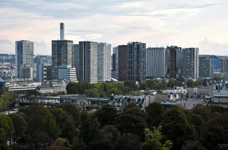 Vue générale sur le quartier de Beaugrenelle à Paris, le 1er octobre 2019