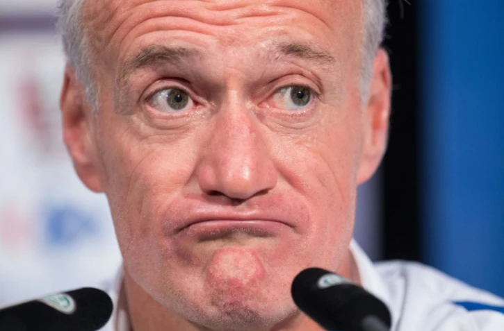 Le sélectionneur de l'équipe de France, Didier Deschamps, lors d'une conférence de presse à la veille d'un match amical contre l'Allemagne, à Cologne, le 13 novembre 2017