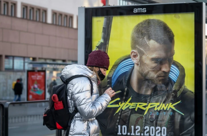 Une affiche pour Cyberpunk 2077 avant le lancement du jeu, le 4 décembre 2020 à Varsovie