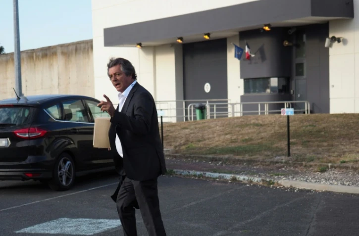 L'avocat de Jean-Claude Romand, Jean-Louis Abad, à son arrivée mardi au tribunal d'application des peines (TAP) à Saint-Maur