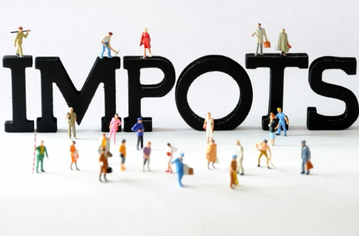 Le gouvernement va dévoiler mercredi son projet de budget 2016, chargé d'entériner les baisses d'impôts promises aux ménages et les nouveaux allègements de charges pour les entreprises, tout en ouvrant la voie au prélèvement à la source